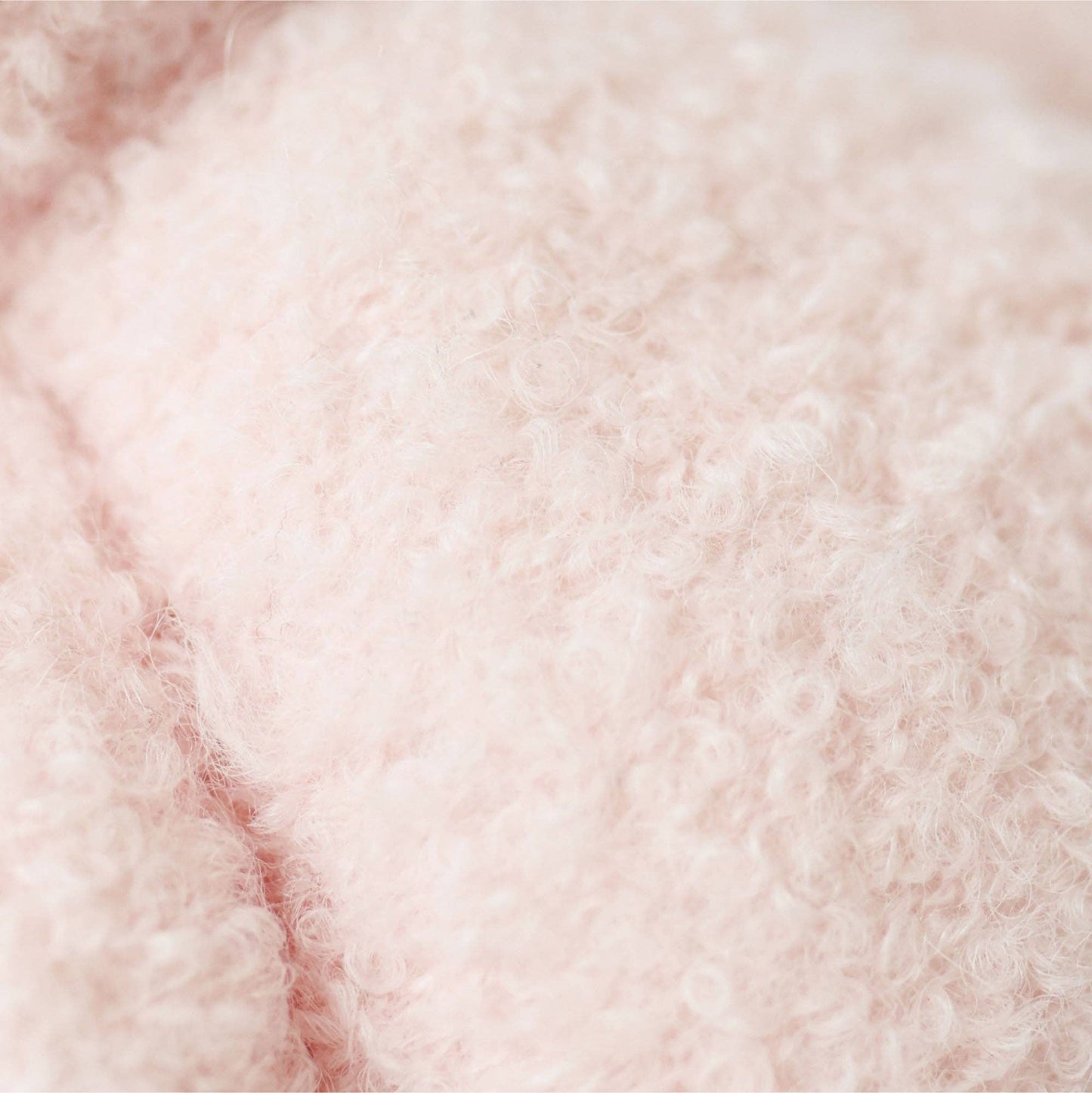 Baby bouclé bear (strawberry)