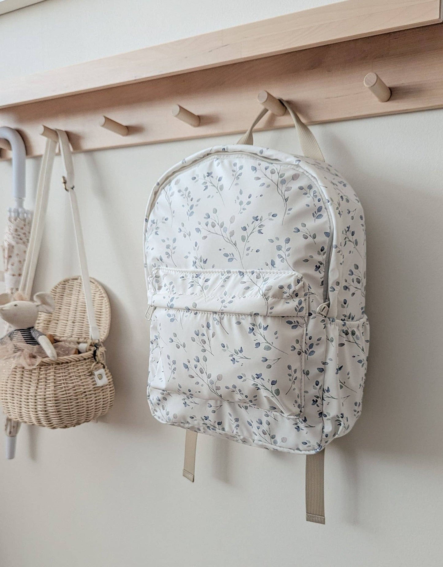 Mini Backpack - Delicate flowers