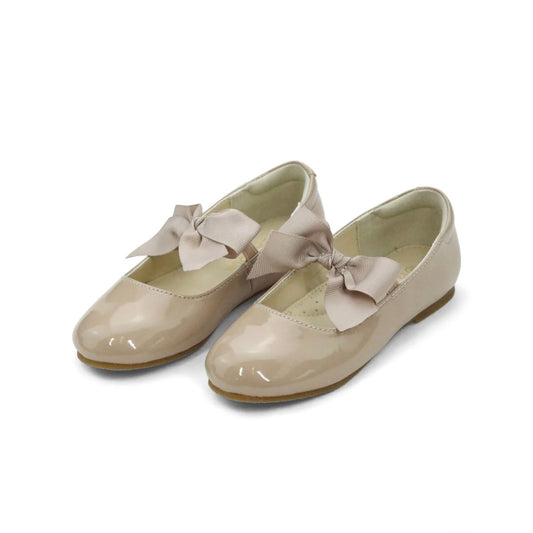 Amelia Bow Flat