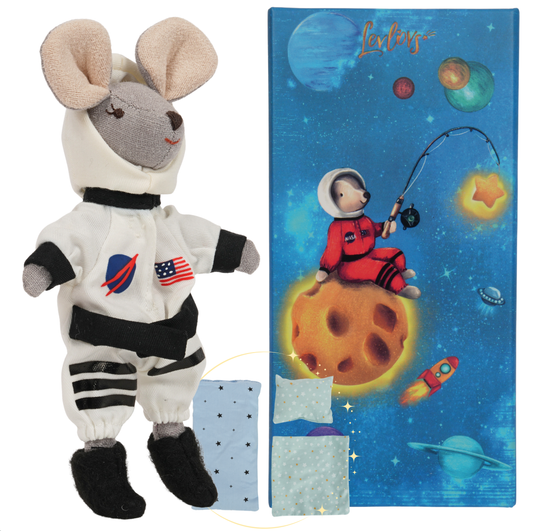 Astronaut Mouse in a Box with the bedding White