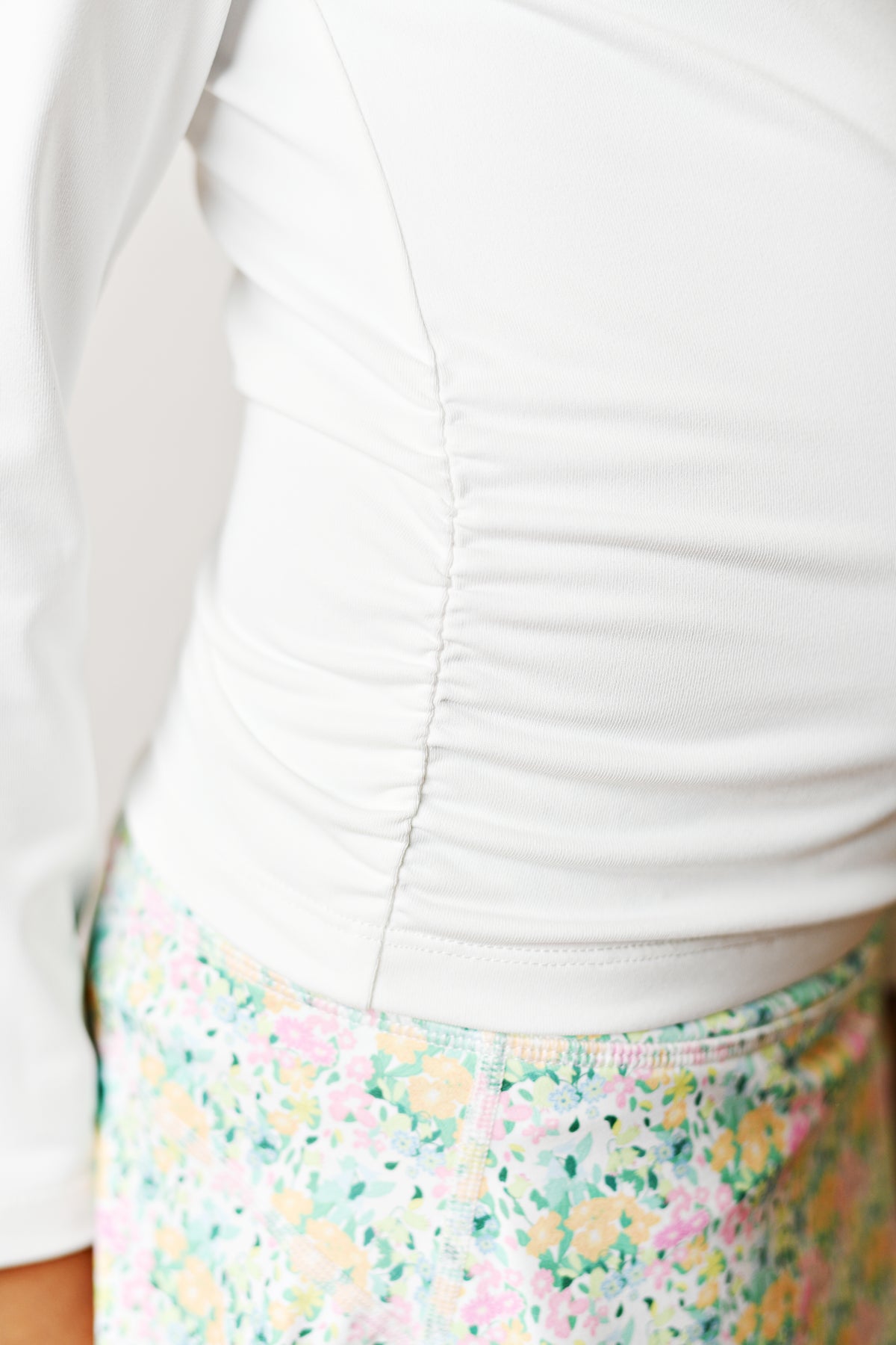 Ariz ruched top
