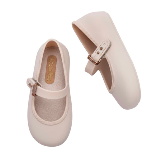 Soft ballerina