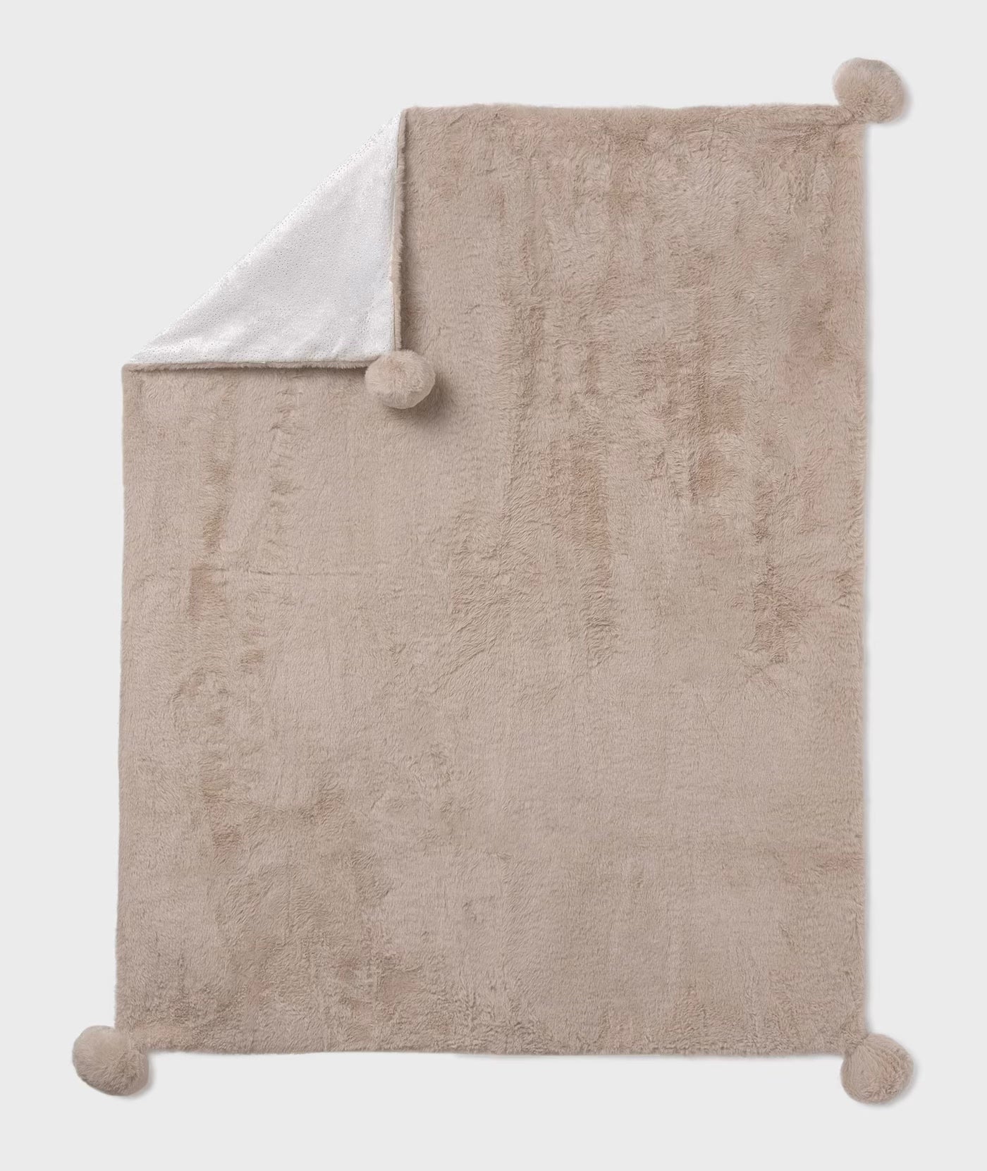 Beige faux for blanket ￼