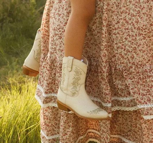 Preorder Avery cowgirl boots