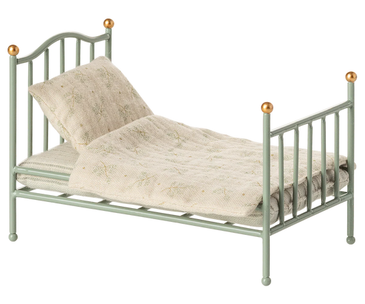 Vintage single bed