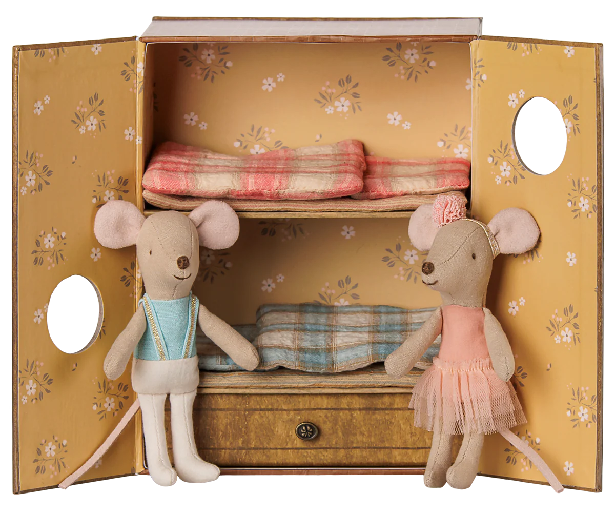 Preorder Ballet mice in dance studio, Little sister and brother