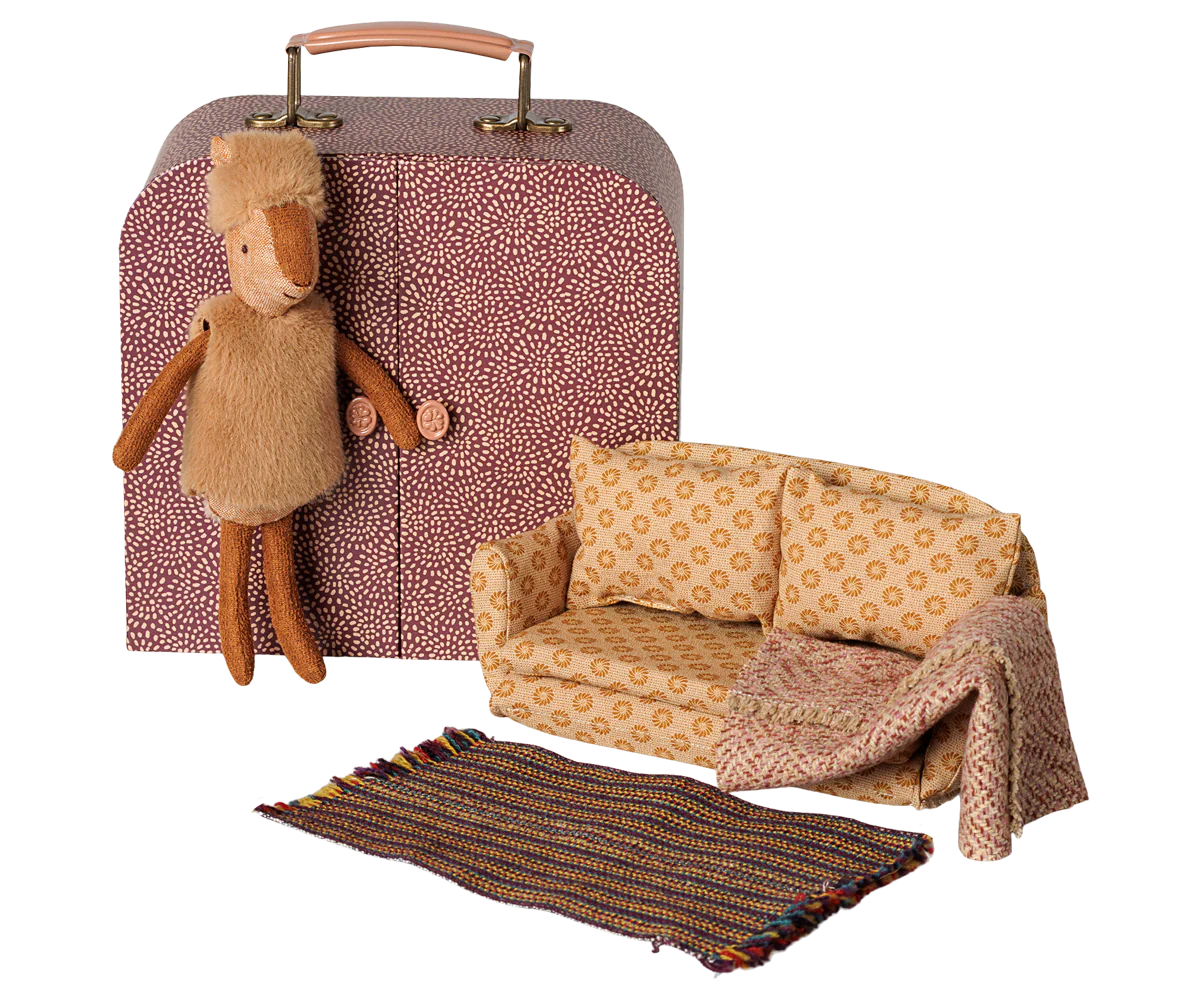 Preorder Reindeer in suitcase, Little sister
